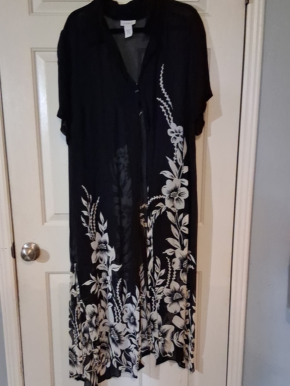 Avenue Black Tunic with White Floral Border Print